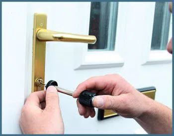 Houston Lock Master Houston, TX 281-668-0039 - 3a-emergency-lockout